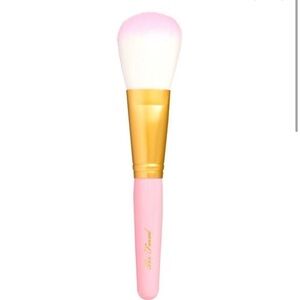 Too Faced Blush Brush Pink